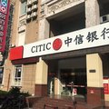 易佰连锁旅店(上海火车站沪太路店)外观图 易佰连锁旅店(上海火车站沪太路店)外观图