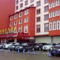 若尔盖凯德丰大酒店外观图 若尔盖凯德丰大酒店外观图