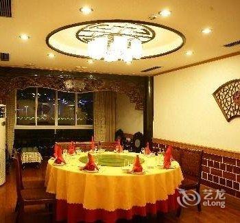 黄山花溪饭店用户上传图片