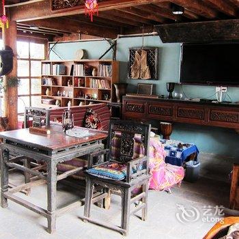 丽江在路上红楼精品驿栈(原丽江在路上国际青年旅舍)酒店提供图片