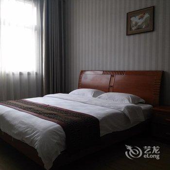 栾川英豪大酒店酒店提供图片