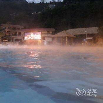 海螺沟贡嘎神汤温泉酒店酒店提供图片