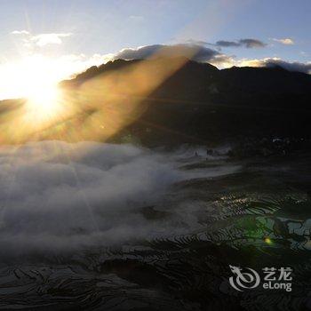 元阳云上天上多依树精品景观客栈酒店提供图片