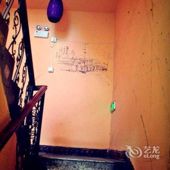 拉萨鲁萨青年客栈酒店提供图片
