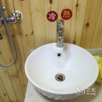 西宁源丰假日宾馆(高原集散中心)酒店提供图片