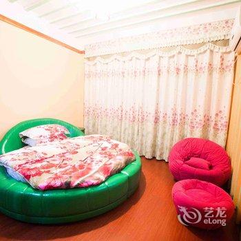 凤凰WE旅店酒店提供图片