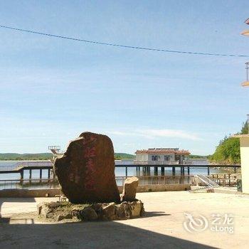 牡丹江镜泊湖枕湖楼宾馆酒店提供图片