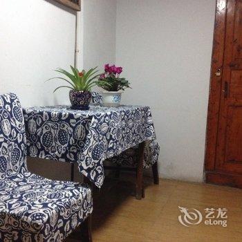 阆中何家院家庭客栈酒店提供图片