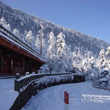 峨眉山金顶山庄酒店提供图片