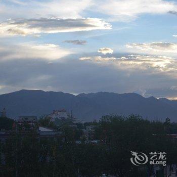 【拉萨陆月客栈】地址:拉萨市纳金路北居委会