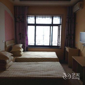 泰安泰山顶天门居宾馆酒店提供图片