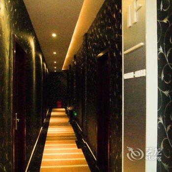 稻城香格丽主题酒店酒店提供图片