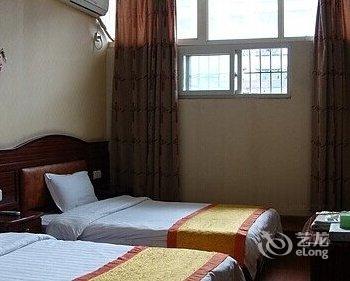 江北车管所附近酒店