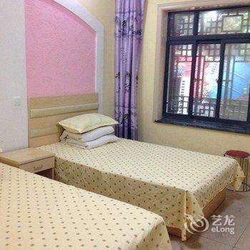 泰安泰山顶天门居宾馆酒店提供图片