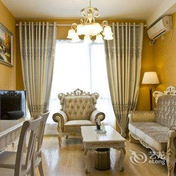 南京途家斯维登服务公寓(中海凯旋门店)酒店提供图片