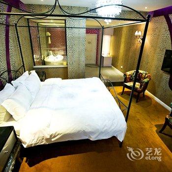 无锡天鹅恋人体主题液体凝固情趣用品情侣遇到酒店图片