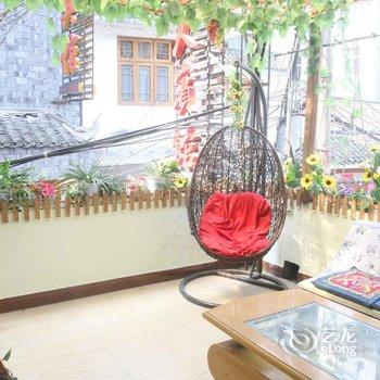 凤凰一家人客栈酒店提供图片