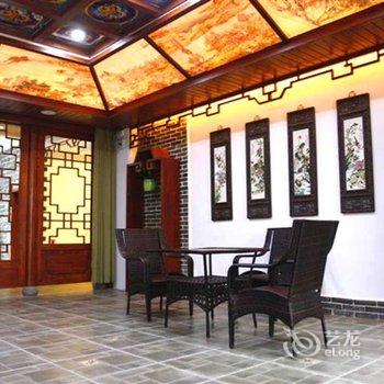 张家界溪布街陆号客栈酒店提供图片