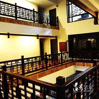 张家界溪布街陆号客栈酒店提供图片