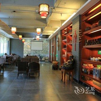 巴马山水时尚碧坡苑养生酒店酒店提供图片