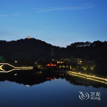 常山湖中居大酒店酒店提供图片