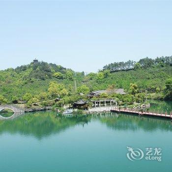 常山湖中居大酒店酒店提供图片