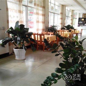 元阳河川大酒店酒店提供图片