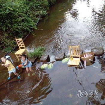 雅安上里鸿源雅居客栈酒店提供图片