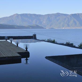 泸沽湖听花堂海景花园客栈(原大嘴窝窝客栈)酒店提供图片