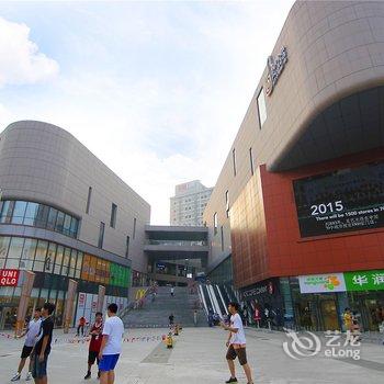 青岛斯维登度假公寓(大拇指广场店)酒店提供图片