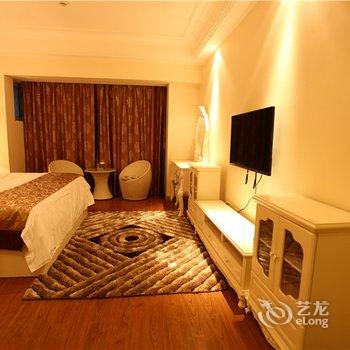 鸣珏服务式公寓(松江大学城·万达店)酒店提供图片