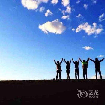 敦煌鸣沙山沙漠露营住宿酒店提供图片