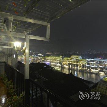凤凰水车旁的窄巷客栈酒店提供图片