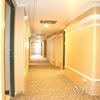 新北环球皇家饭店酒店提供图片