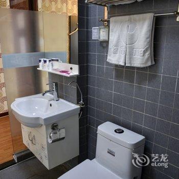 都市118招远罗峰北商城店酒店提供图片