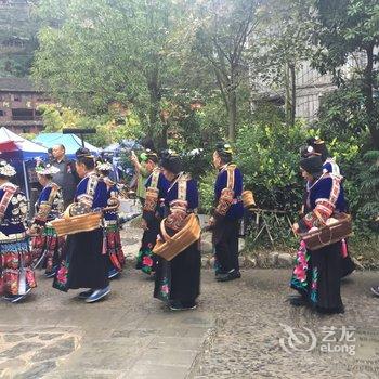 雷山农民画家枫香阁(时尚假日雷山分店)酒店提供图片