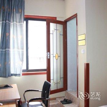 成都火车东站到都江堰怎么走_怎么坐公交车-艺