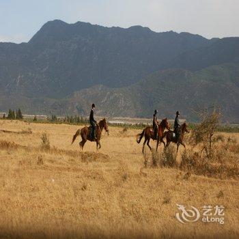 丽江骏逸骑士会度假山庄酒店提供图片