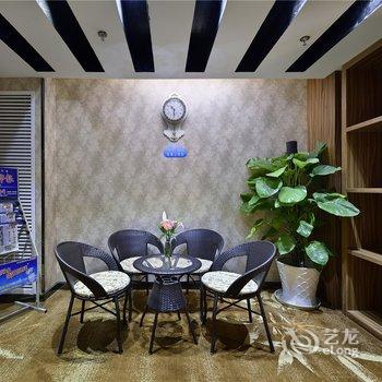 速8酒店(福州三叉街地铁站店)酒店提供图片