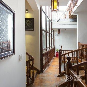 凤凰幸福花园景区连锁客栈(凤凰店)酒店提供图片