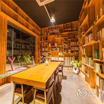 韶关丹霞山格物图书馆酒店提供图片