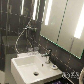 �ϲ�������ݾƵ��ṩͼƬ