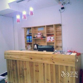 凤凰正中客栈酒店提供图片