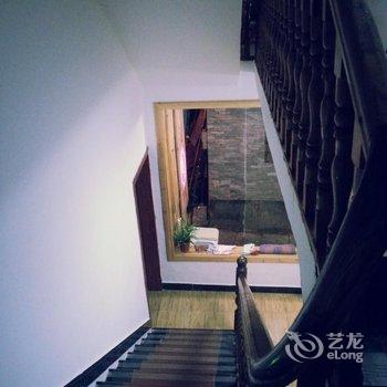 凤凰正中客栈酒店提供图片