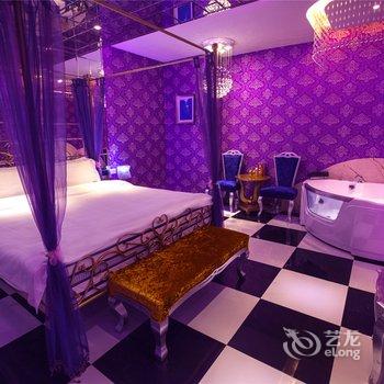 天鹅恋情侣主题酒店(西安小寨店)酒店提供图片