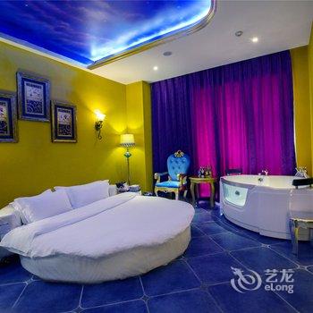 天鹅恋情侣主题酒店(西安小寨店)酒店提供图片