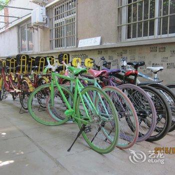 �����Ӹ߹����ٺ���ͥ�ùݾƵ��ṩͼƬ