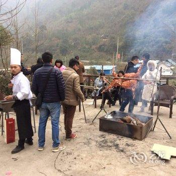 西岭雪山紫云山庄酒店提供图片