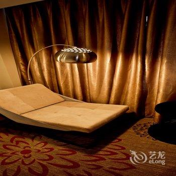 ZMAX潮漫X酒店(烟台世贸滨海广场店)酒店提供图片
