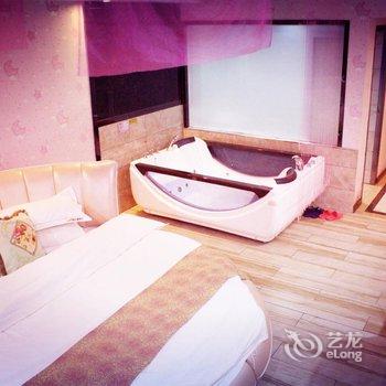 凤凰客巢主题酒店酒店提供图片